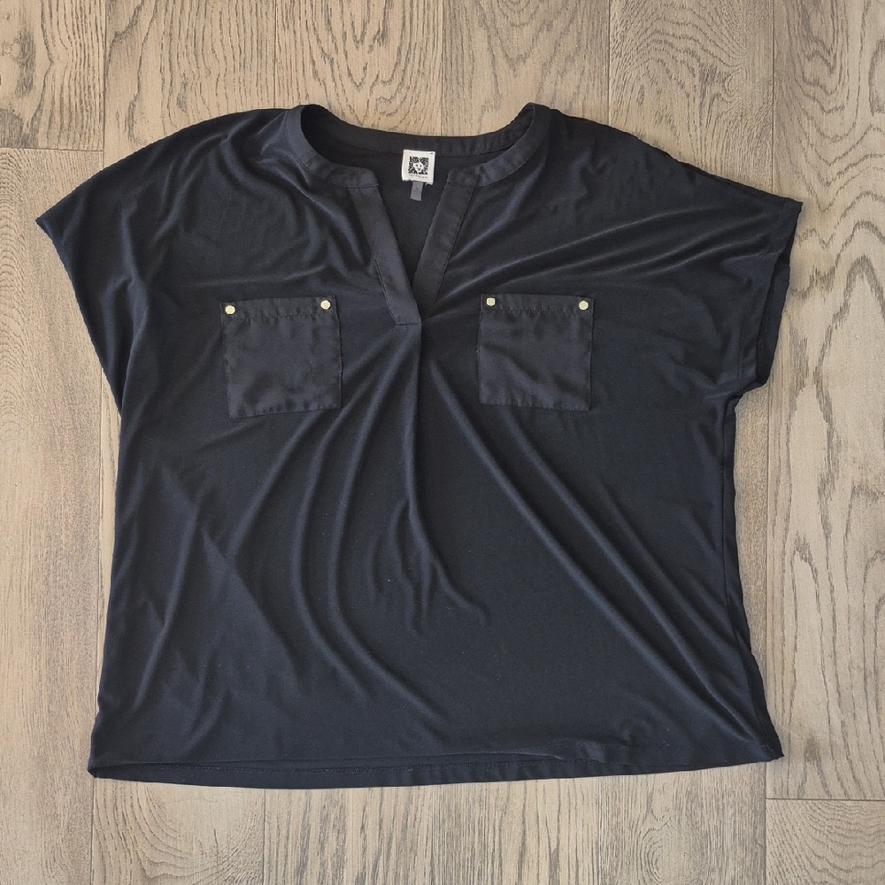 Anne Klein Black Short Sleeve V-Notch Pocket Tunic